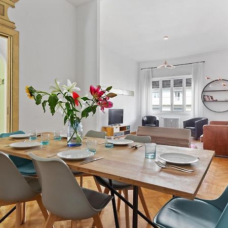 Roomy Apartment Duomo & San Babila Милано Екстериор снимка