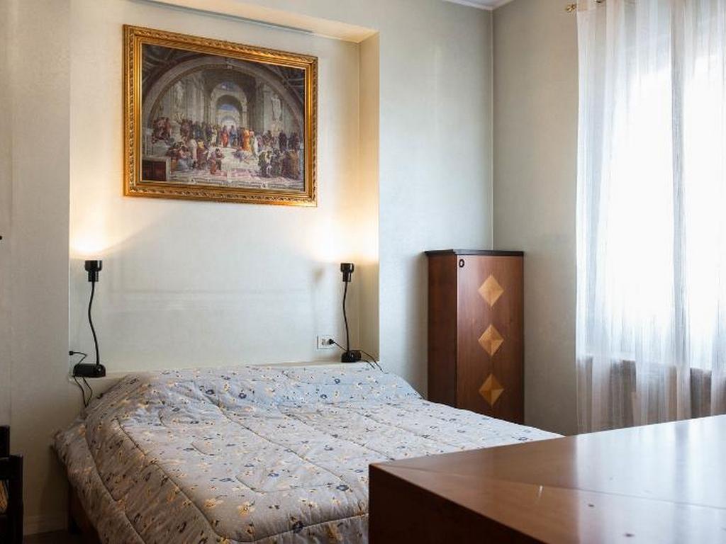 Roomy Apartment Duomo & San Babila Милано Екстериор снимка