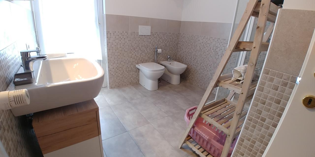 Roomy Apartment Duomo & San Babila Милано Екстериор снимка