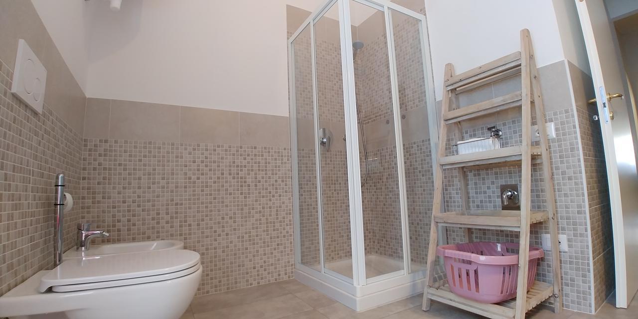Roomy Apartment Duomo & San Babila Милано Екстериор снимка